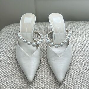 Elegant White Women's Shoes with Pearl Detailing